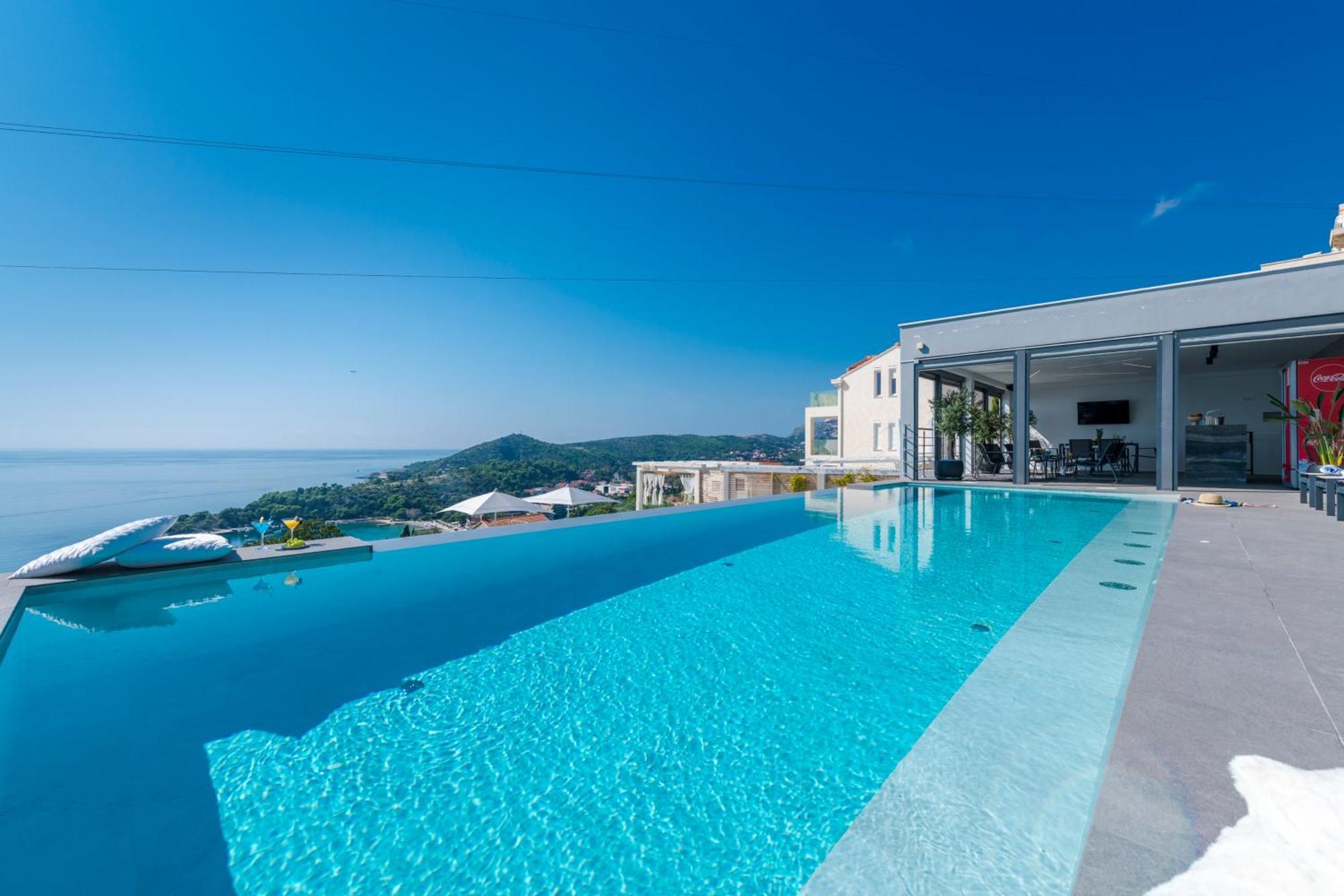 מליני Apartments Villa Poco Loco מראה חיצוני תמונה